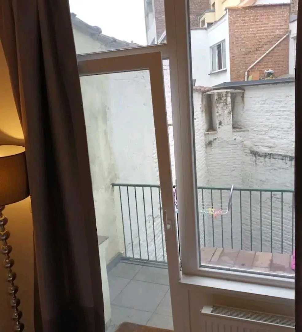 Beautiful 2 Bedroom Apartment In Place Flagey Bxl Bruxelles