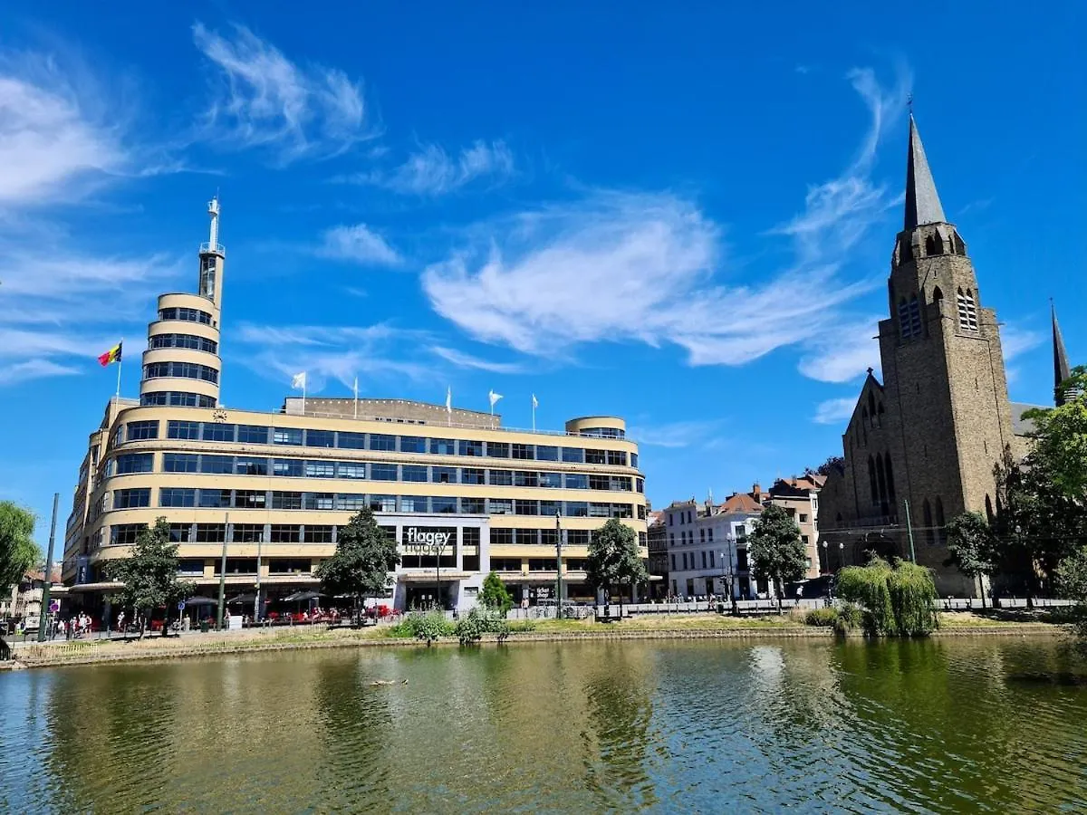 Beautiful 2 Bedroom Apartment In Place Flagey Bxl Bruxelles Belgien