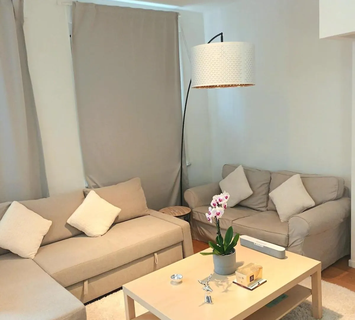 Beautiful 2 Bedroom Apartment In Place Flagey Bxl Bruxelles